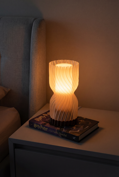 Maia - lámpara de mesa, curvas fluidas y luz envolvente