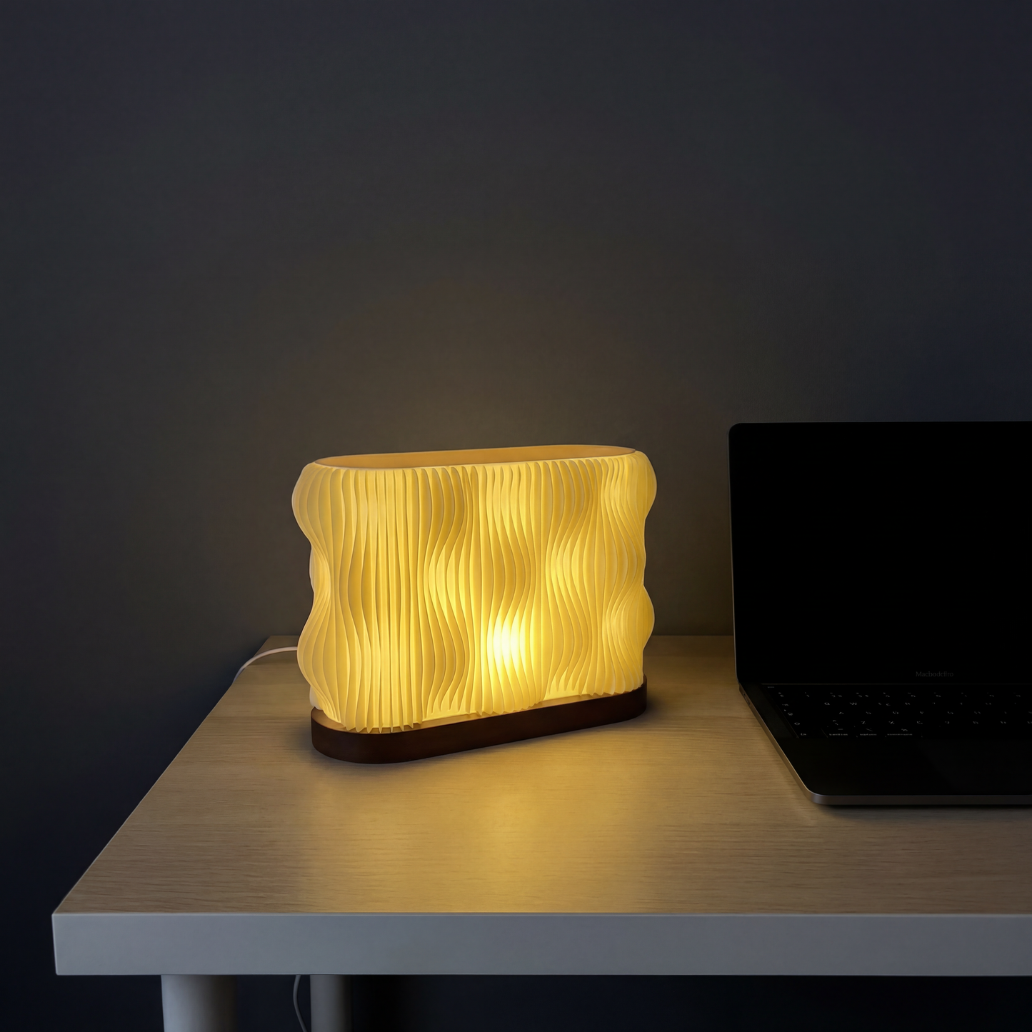 Orión - lámpara de mesa, curvas de luz y calidez